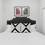 Cozy & Modern 3Br Apartment - Division 201W