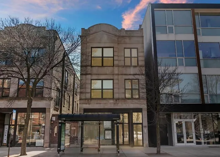 Cozy & Modern 3Br Apartment - Division 201W