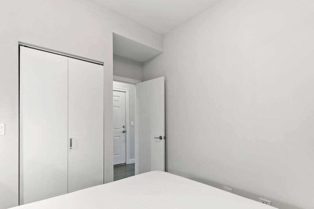 Cozy & Modern 3br - Division 201w Apartment Chicago